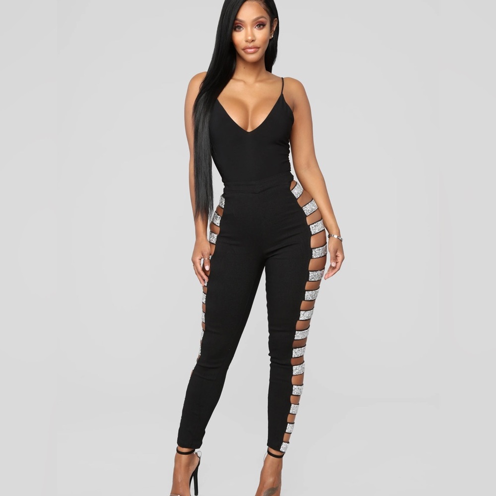 Fashion nova diamond cut out pants size XS